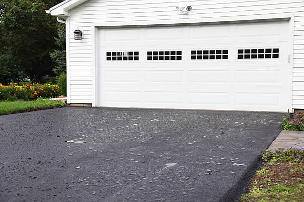 Best Residential Vinyl Siding Installation  in Benton Heights, MI